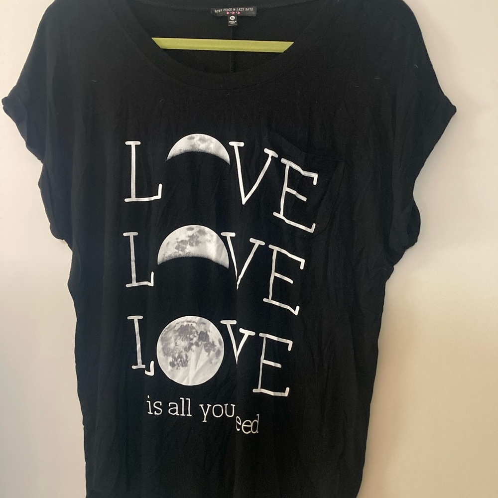 Black t-shirt